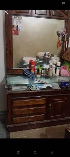 Dressing Table made by Wooden look new