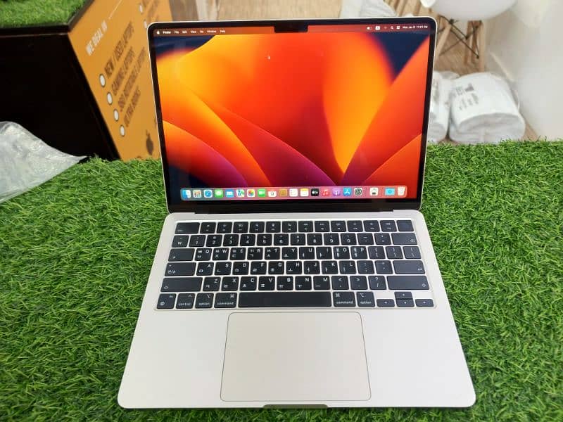 MacBook Air & Pro M1 M2 M3  M1 Pro 13, 14, 16inch  Lush Condition 16