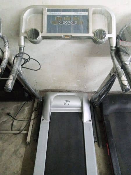 treadmils. (0309 5885468). electric running & jogging machines 15