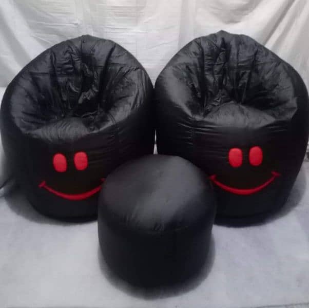 Smiley bean nag sofa pair with stool 0