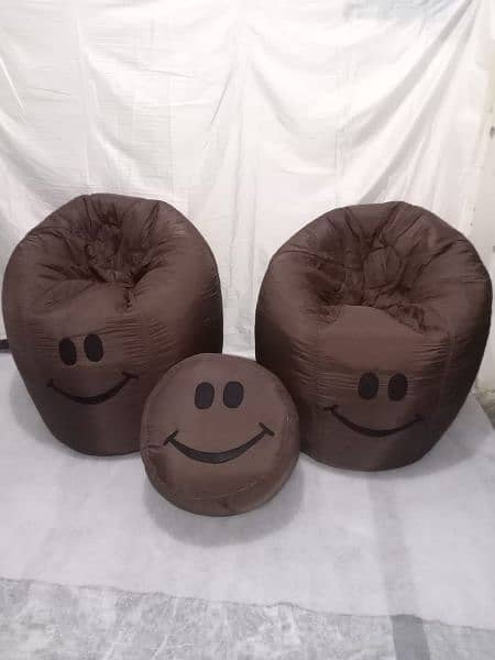 Smiley bean nag sofa pair with stool 4