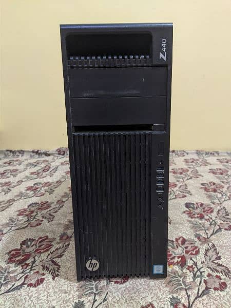 HP Z440 2680v4 Xeon Workstation with Dell 24 inches LED ST2420L 0