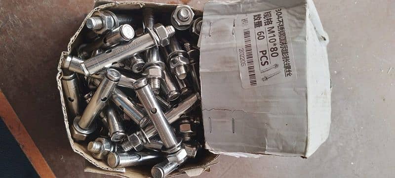 Stainless Steel SS Nut bolts Washers and all types of fastners 11