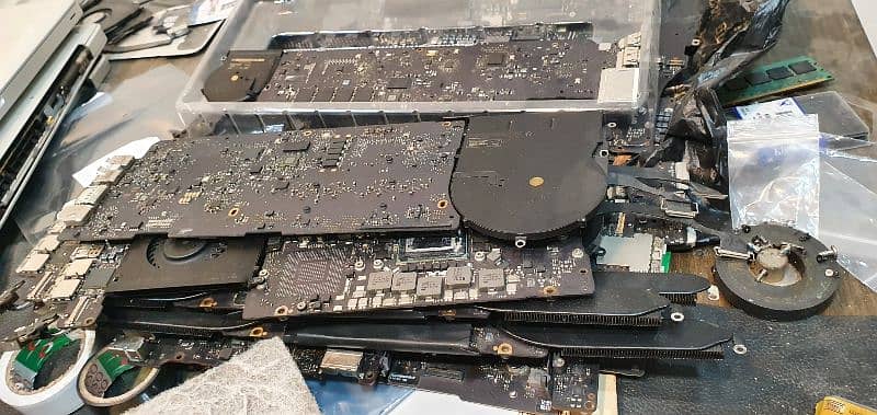 Apple Macbook Pro parts 0