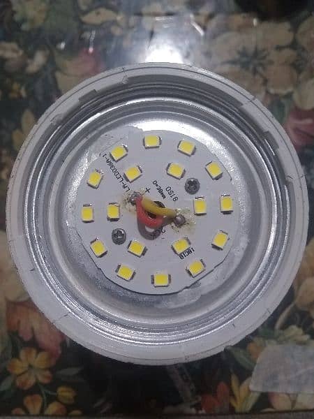 5w 12w 15w 18w & 30w 40w led bulb without waranty. & box 1