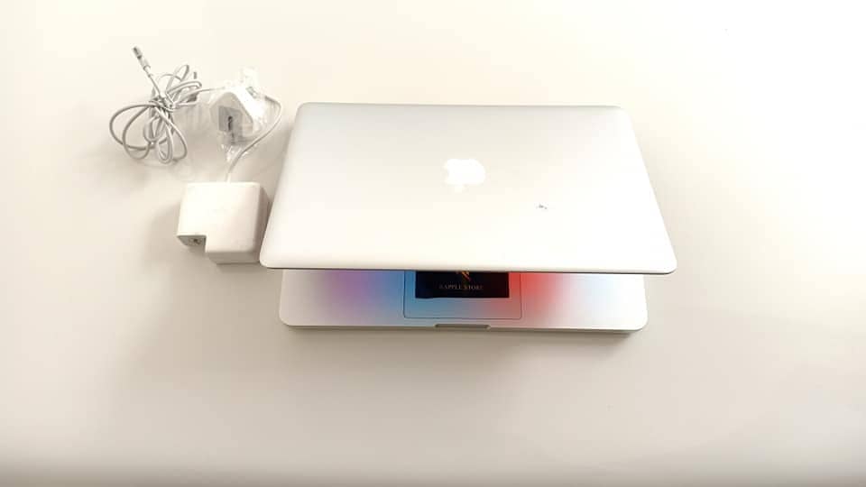 APPLE MACBOOK PRO COREI5 BRAND NEW CONDITION 0