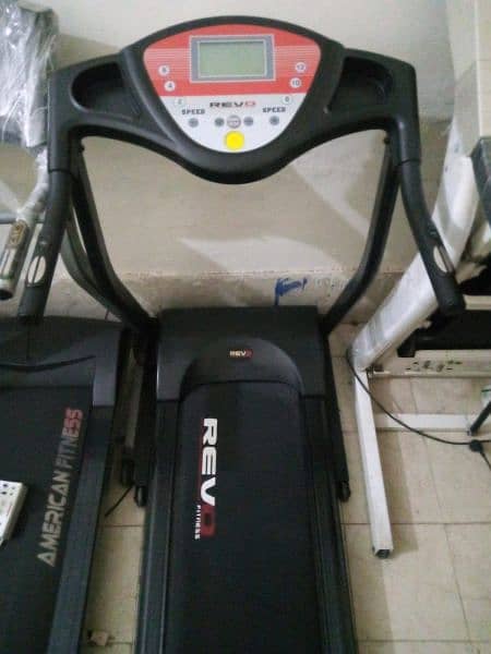 treadmils. (0309 5885468). gym cycles. home gym. ellapticals. spin bike 3