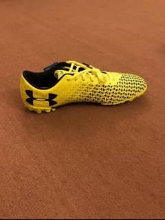 Under Armour football shoes turf