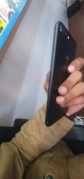 iphone 7 plus 32/256 pta approved 3