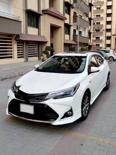 Toyota Corolla Altis Grande CVT-i 1.8 Beige Interior