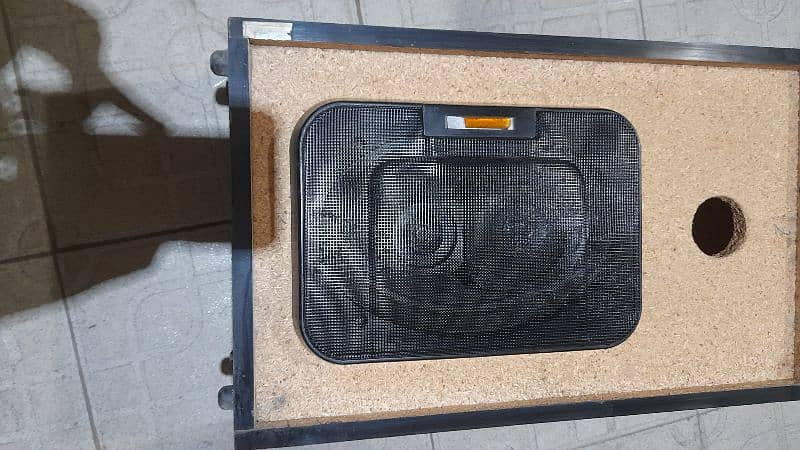 Woofers Kenwood Speakers 340 watt Japani origional with Box petty 6