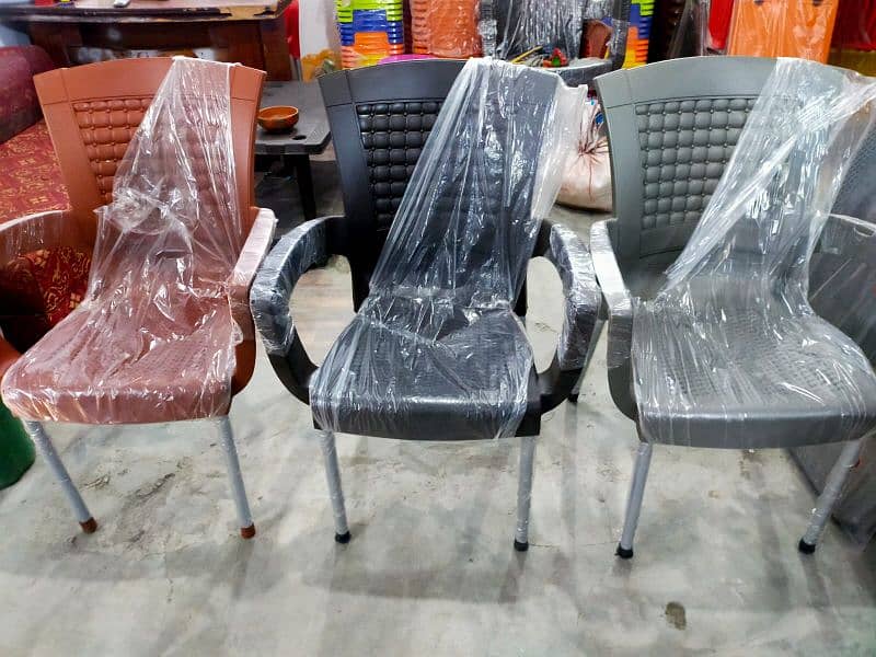 Plastic Rattan Chair Whole Sale 4 chairs + 1Table 3