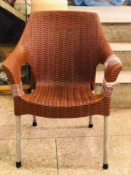 Plastic Rattan Chair Whole Sale 4 chairs + 1Table 1