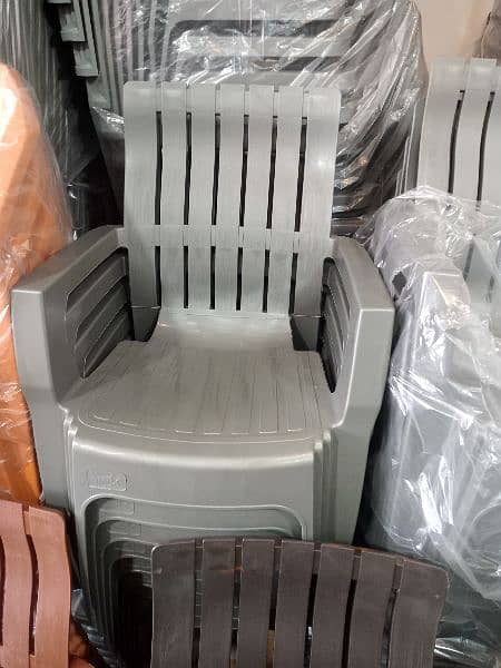 Plastic Rattan Chair Whole Sale 4 chairs + 1Table 6