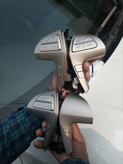 Corolla GLi Altis Fortuner Hilux Vigo Revo Premio Multimedia AirBag