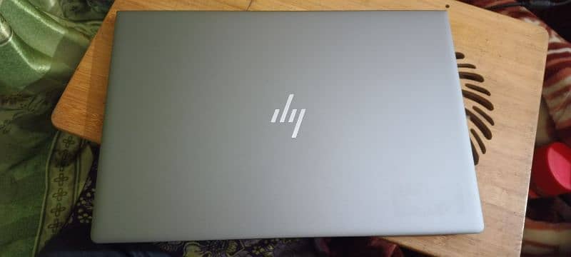 HP ZBook 15u G5 core i7 8th Generation like new Laptop 4