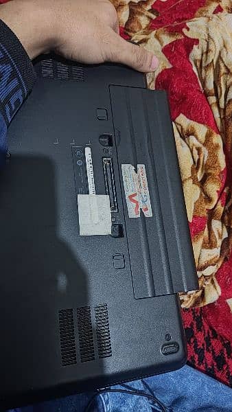 Dell Latitude E5440 Laptop 4