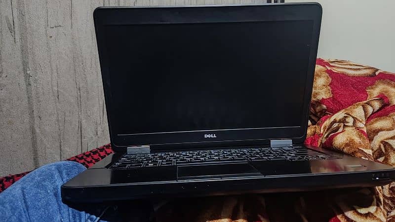 Dell Latitude E5440 Laptop 7