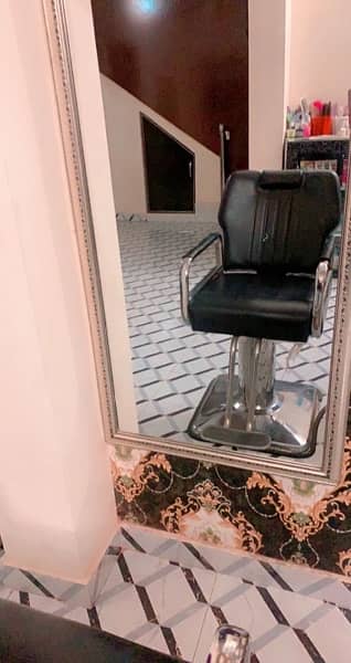 salon setup for sale condition like new 2