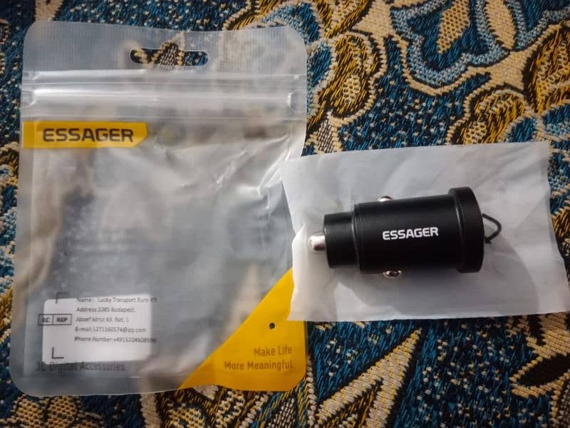 DHL Singapore Company Essager Car Charger 8