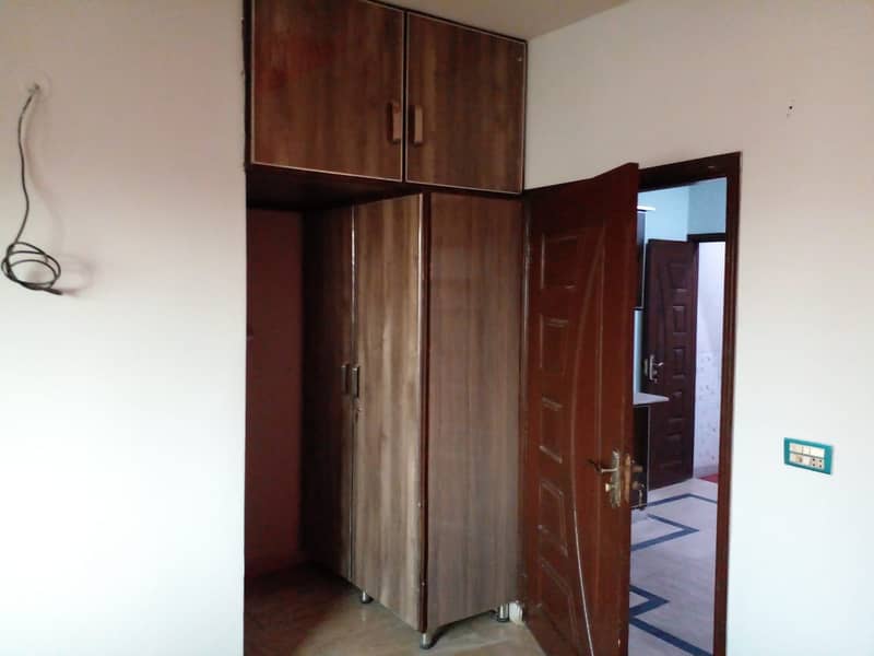 Furnished flat 2nd Floor 1 room house ,open kitchen ,Tv lounge located 3