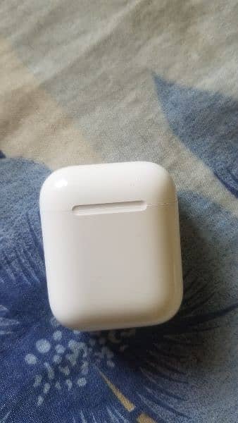 Apple Airpods 2nd generation 3