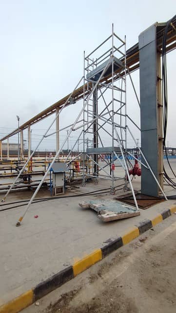 SINGLE WIDTH/NARROW ALUMINUM SCAFFOLDING TOWER 14