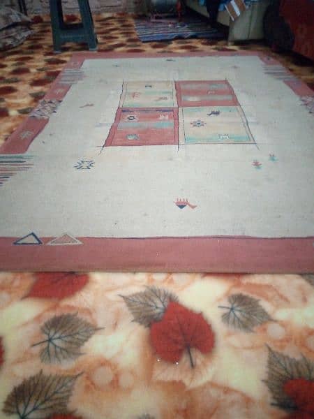 rug for sale very lush condition is urgent sale 1