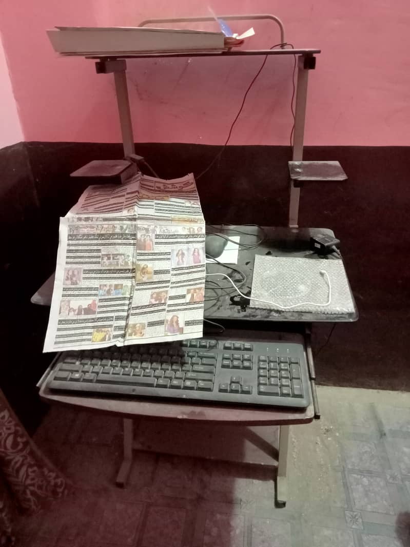 Computer Table for Sale at Sukkur 4