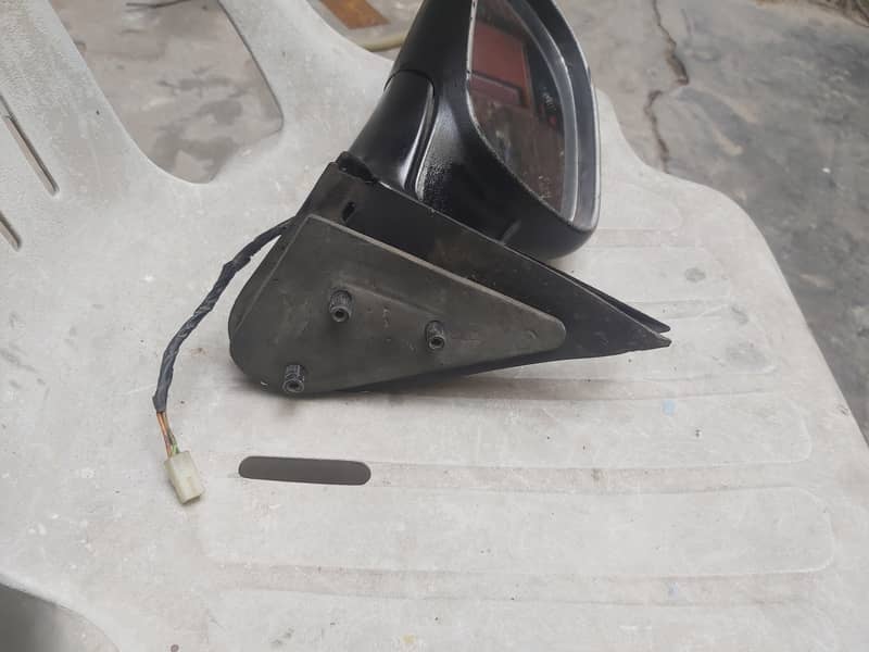 Suzuki cultus left side mirror Retractable 1