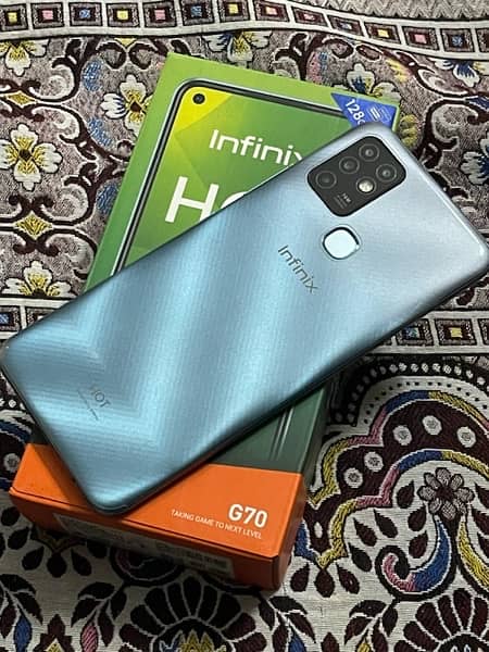 Infinix hot 10 6/128 1