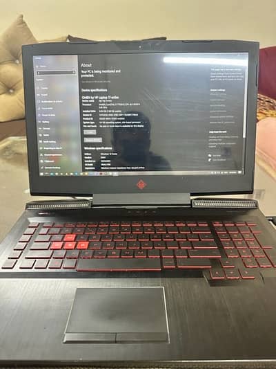 hp Omen i7 2.81 GHz 17 inches 7th Gen