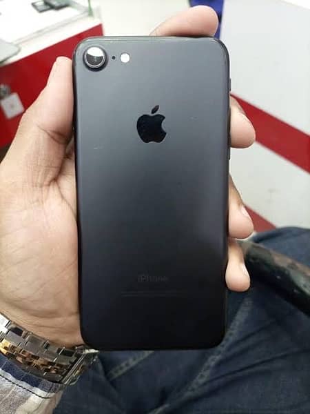 iphone7  pta approved 10/10.03474151134 0