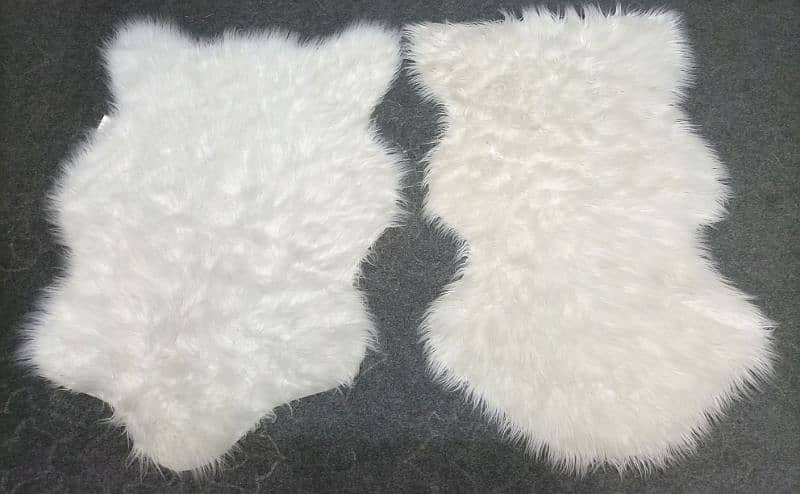 1 pair Whool rugs for sale 0