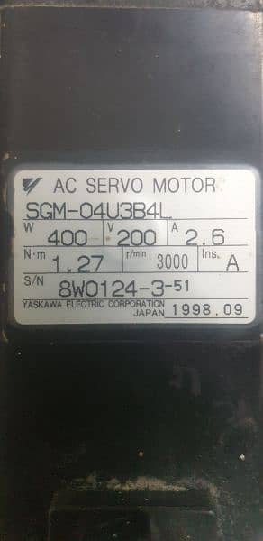 AC Servo motor SGM-04U3B4L 0