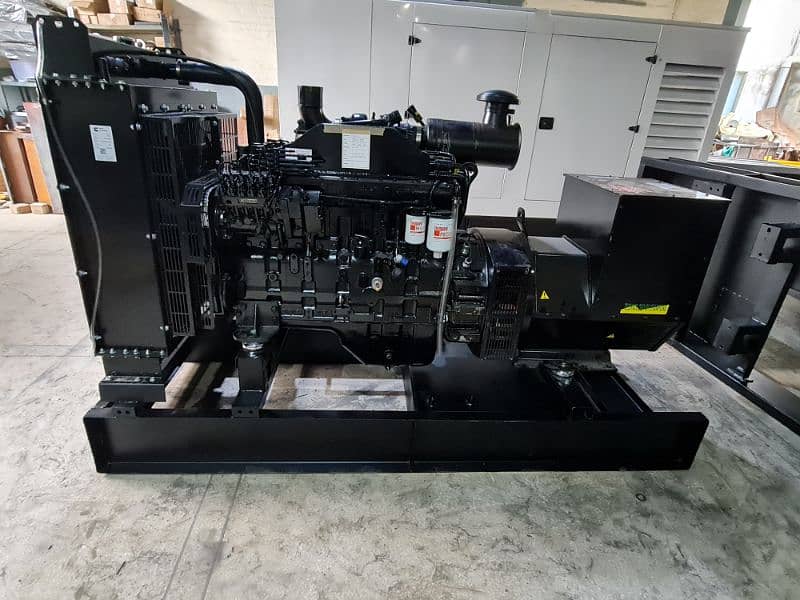 Brand new 200 kva Cummins USA Brand with Imported Type Canopy Availabl 4