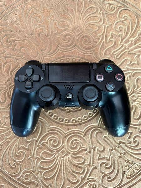 PlayStation 4 Slim 2