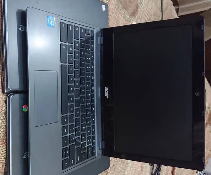 Acer C740 Chromebook Laptop 6