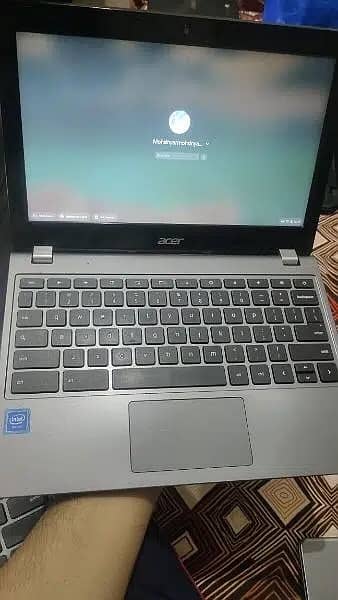 Acer C740 Chromebook Laptop 10