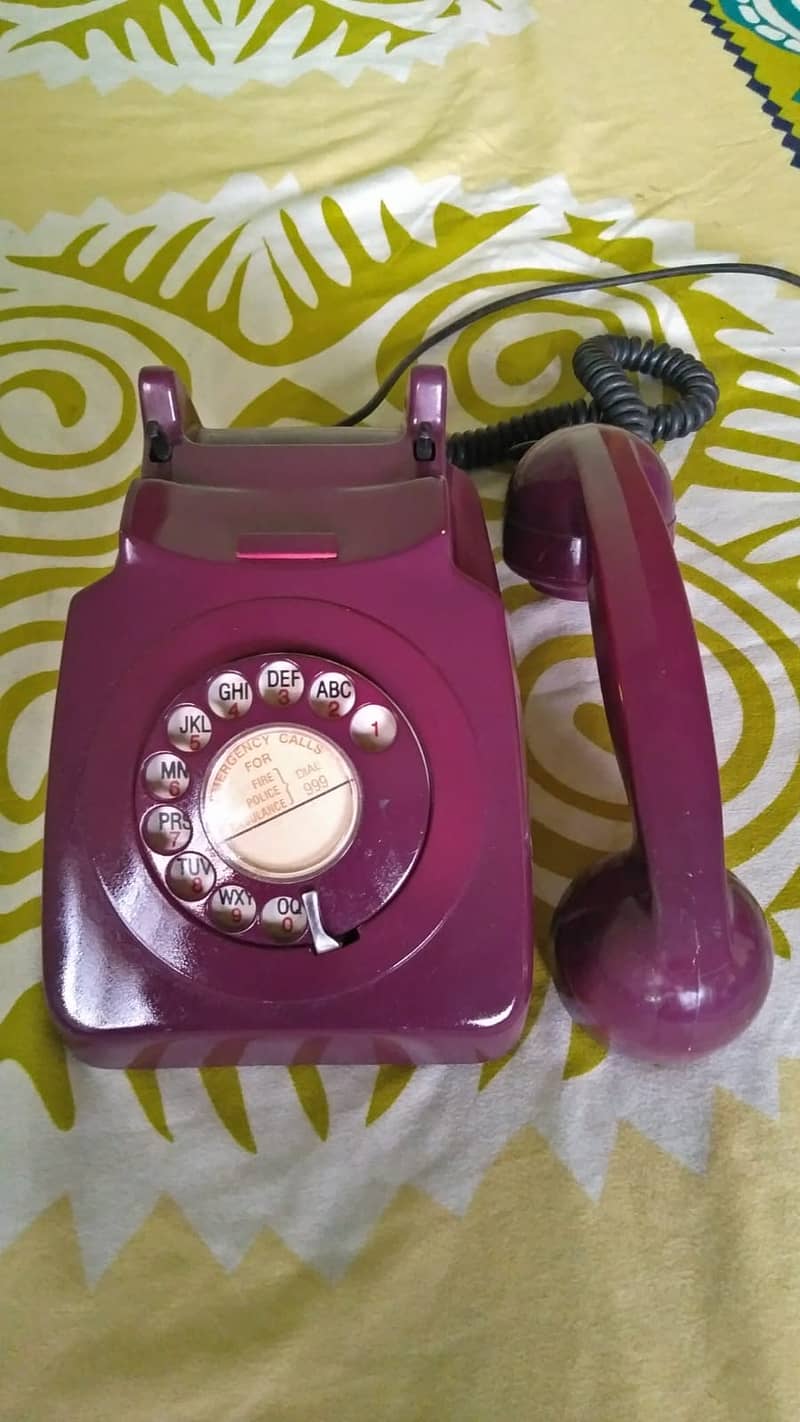 old antique  dialer landline telephone 3
