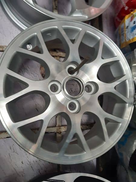 14 inches Alloy rim 0