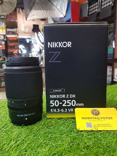 Nikon 50-250 Z VR DX (Scratchless piece - Mint Condition) 0