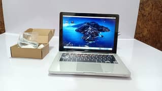 APPLE MACBOOK PRO 13 INCHES DISPLAY FRESH CONDITION