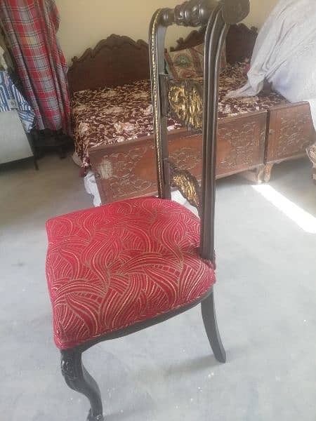03455254255 selling because of space problem 5