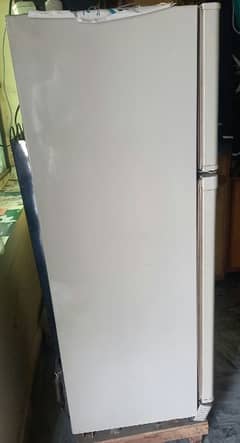 Dawlance medium size fridge