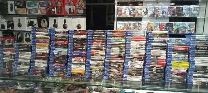 All ps4 new and used gaming dvd in best condition and price