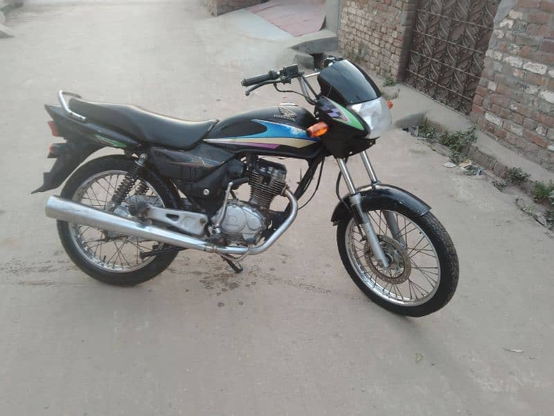 Honda deluxe 125 documents complete price almost final ha 1