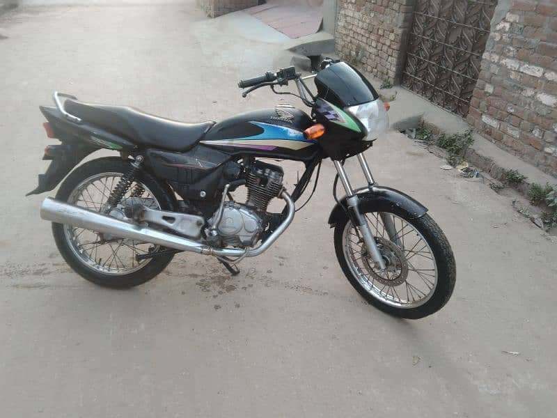 Honda deluxe 125 documents complete price almost final ha 2