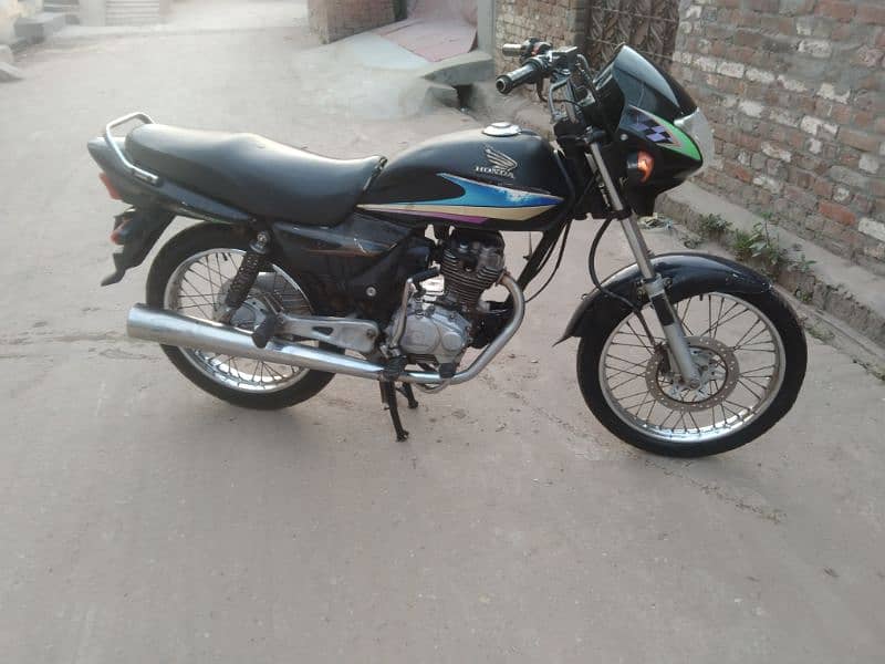 Honda deluxe 125 documents complete price almost final ha 4