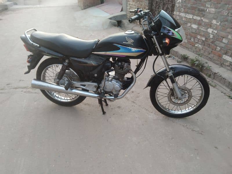 Honda deluxe 125 documents complete price almost final ha 5